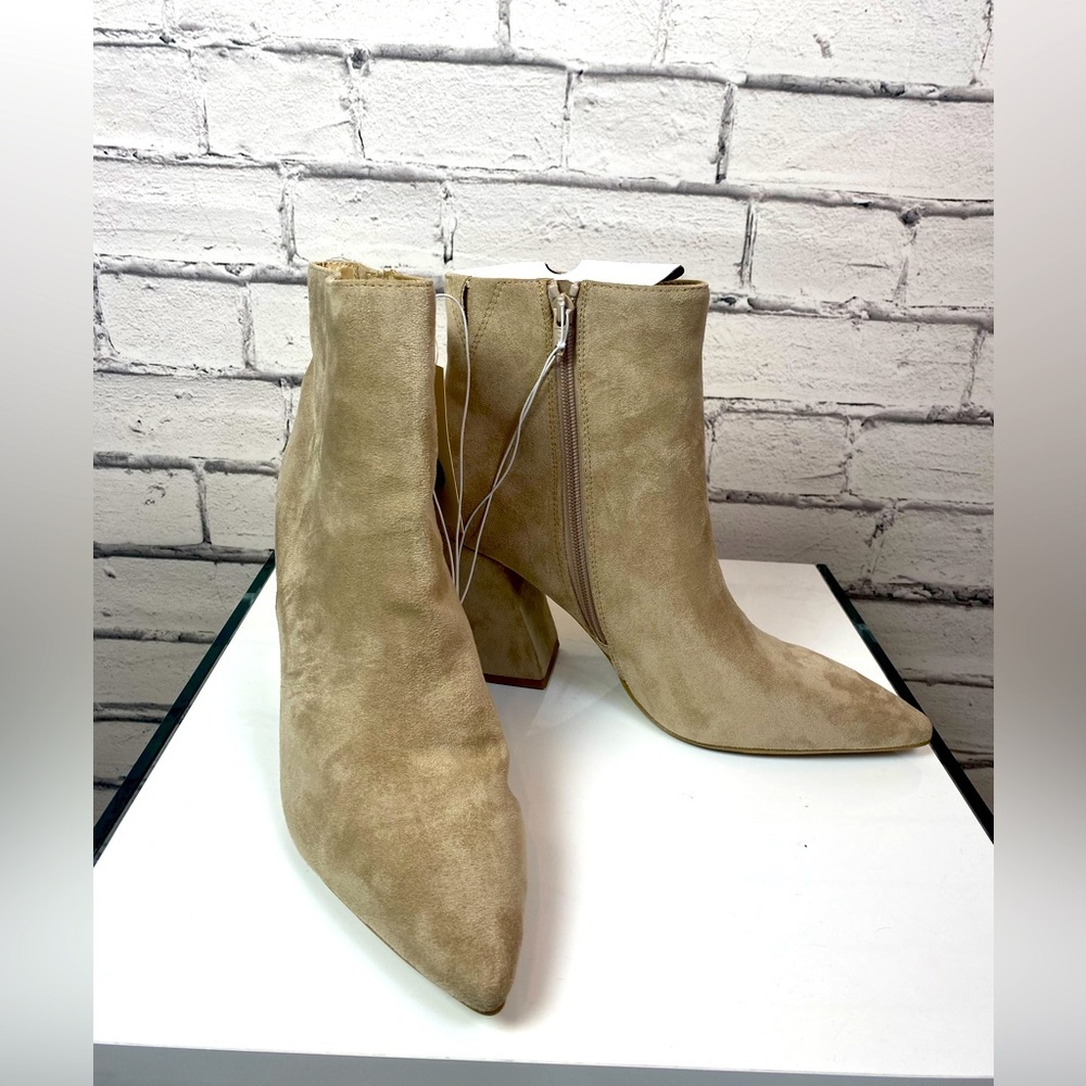 A New Day Women's Cullen Boots Taupe Zip Up Block Heel Ankle Boots Sz: 11 NWT